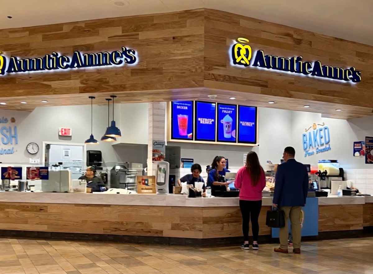 Auntie Annes Fashion Show Mall