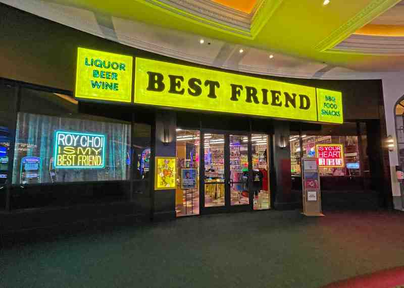 Park MGM Best Friend