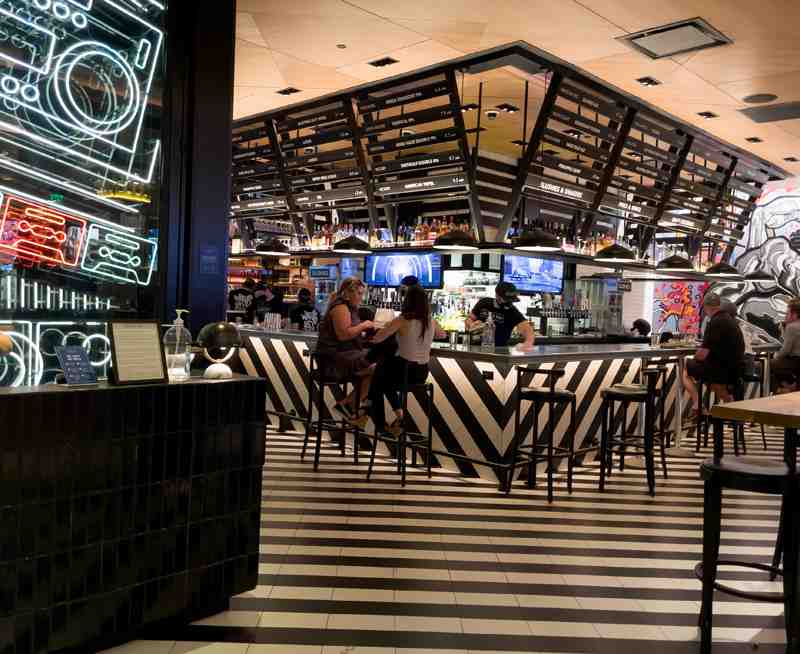 Blacktap vegas inside